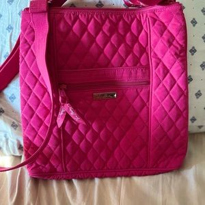 Vera Bradley HOT PINK medium crossbody bag like new